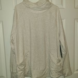 Long sleeve sports top